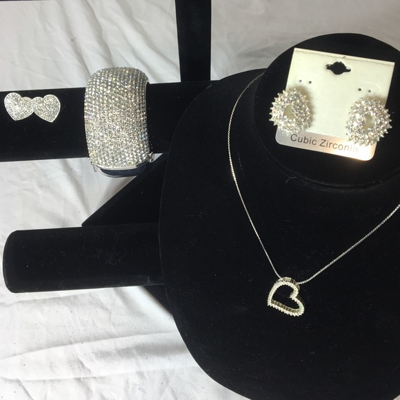 Rhinestone Heart necklace, earrings and bracelet set Valentines